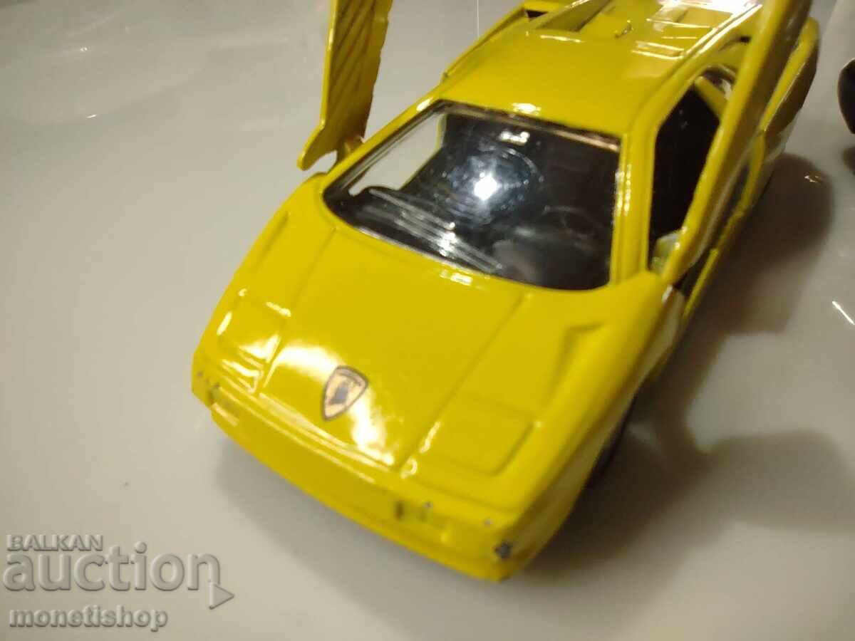 Delivery of Two 1:42 scale carts Delivery of Two 1:42 scale carts