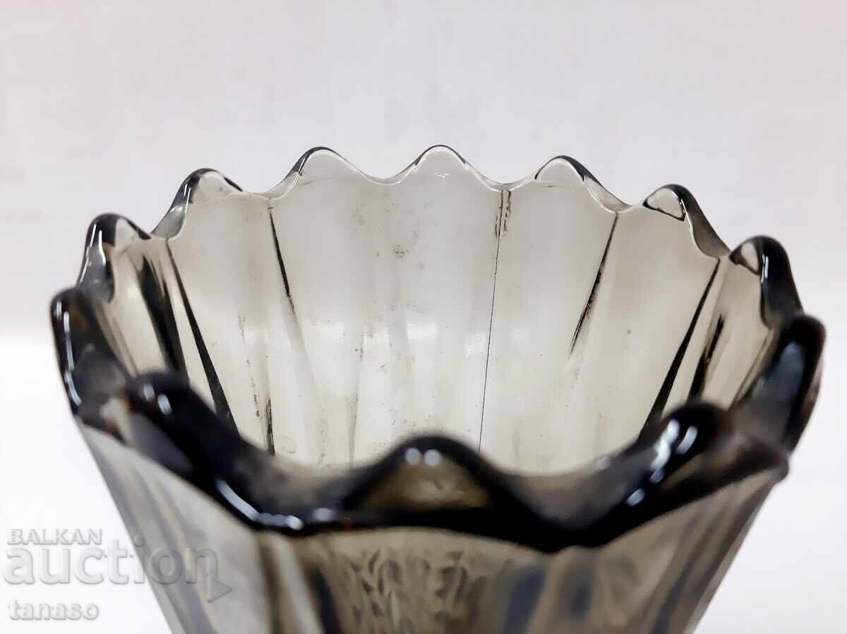 Beautiful old vase made of smoked ornamental glass (1.2) - 7 Beautiful old vase made of smoked ornamental glass (1.2) - 7