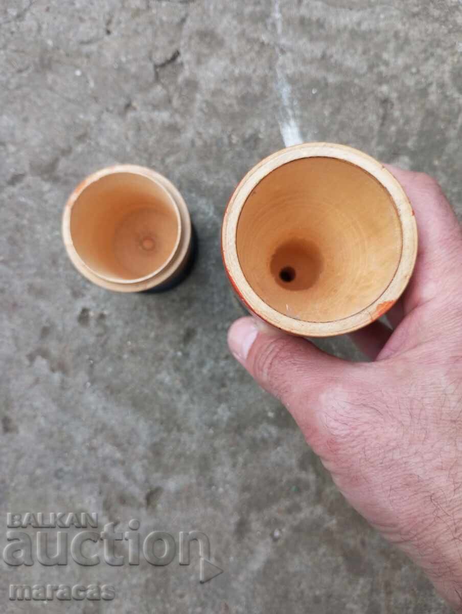 Доставка на Стара дървена кукла Доставка на Стара дървена кукла