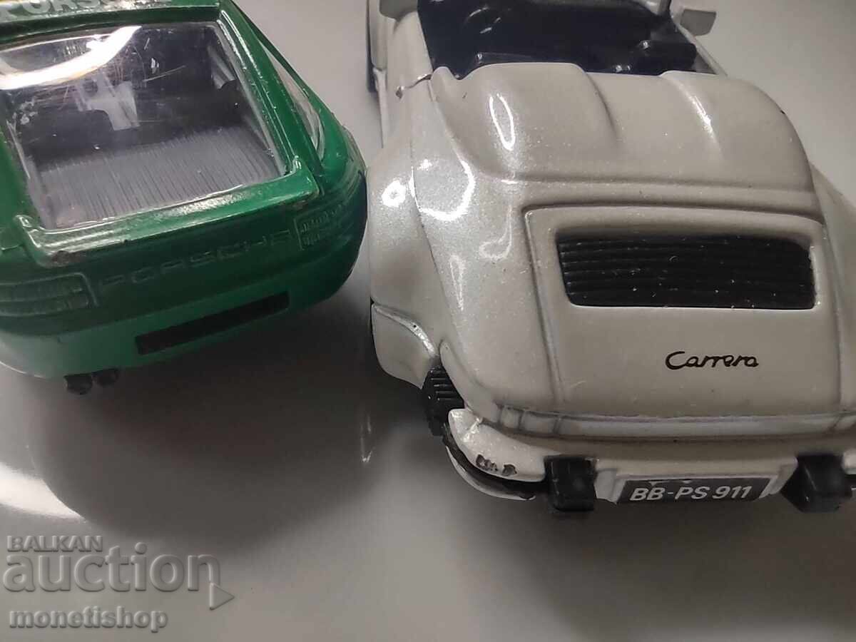 Δύο καρότσια κλίμακας 1:42 με τιμή 20.00 BGN | € 10.23 Δύο καρότσια κλίμακας 1:42 με τιμή 20.00 BGN | € 10.23