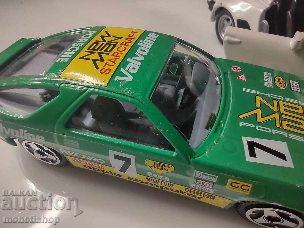 Δημοπρασία Δύο καρότσια κλίμακας 1:42 Δημοπρασία Δύο καρότσια κλίμακας 1:42