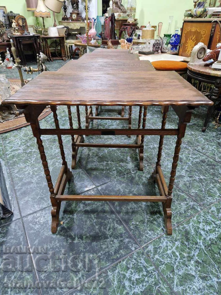 Delivery of Beautiful set of 4 antique branded coffee tables Delivery of Beautiful set of 4 antique branded coffee tables