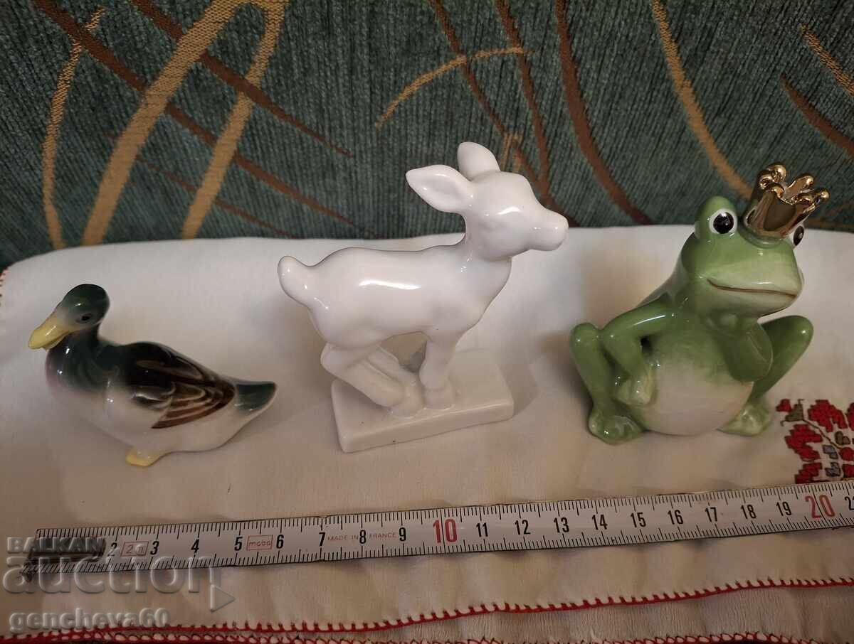 LOT of porcelain animals with price 21.00 BGN | € 10.74 LOT of porcelain animals with price 21.00 BGN | € 10.74