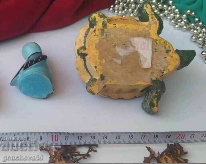 Set figurine țestoasă și pinguin cu preț € 6.00 | 11.73 BGN