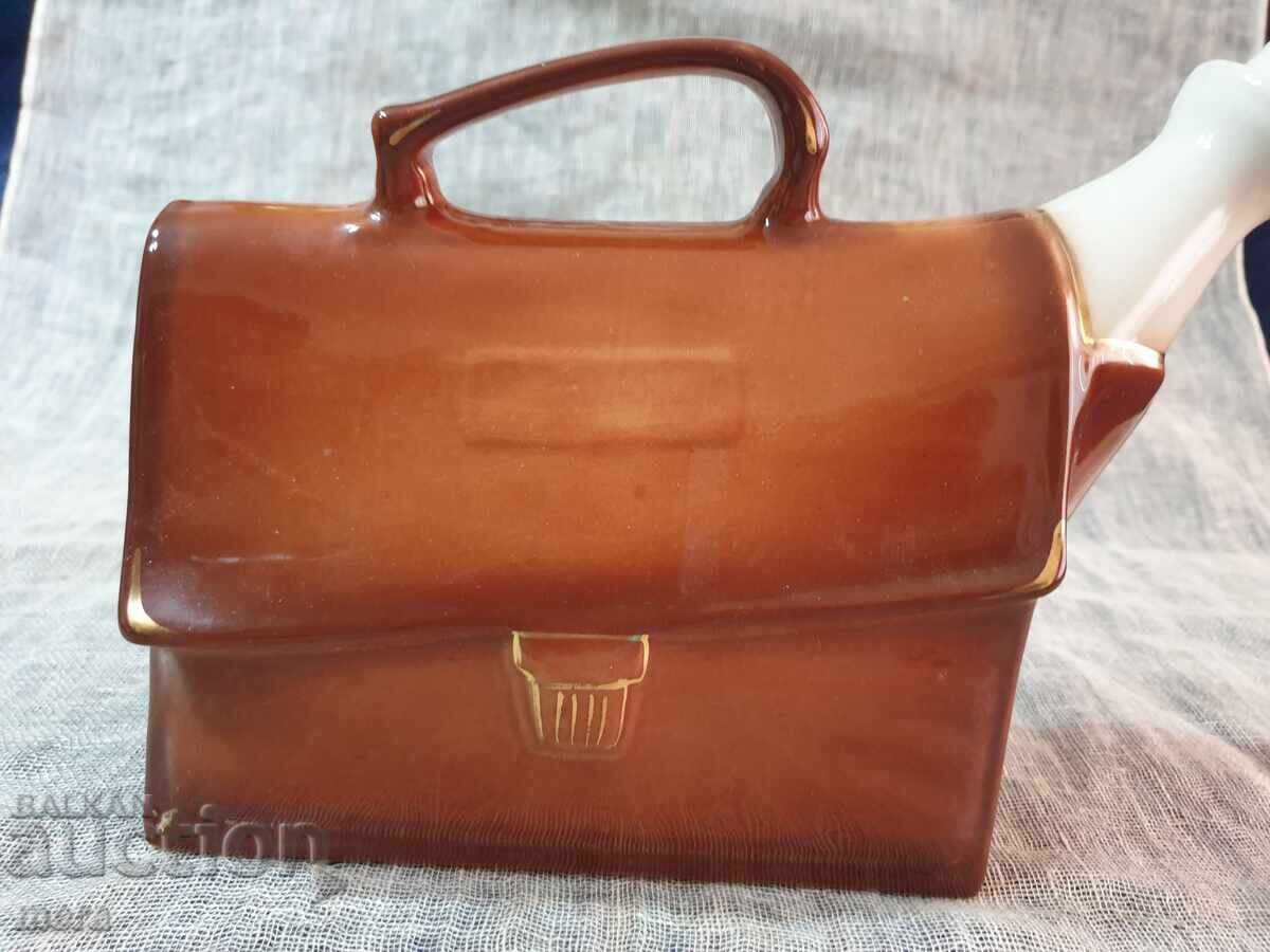 Ефектна порцеланова руска бутилка- чанта с цена 100.00 лв. | € 51.13