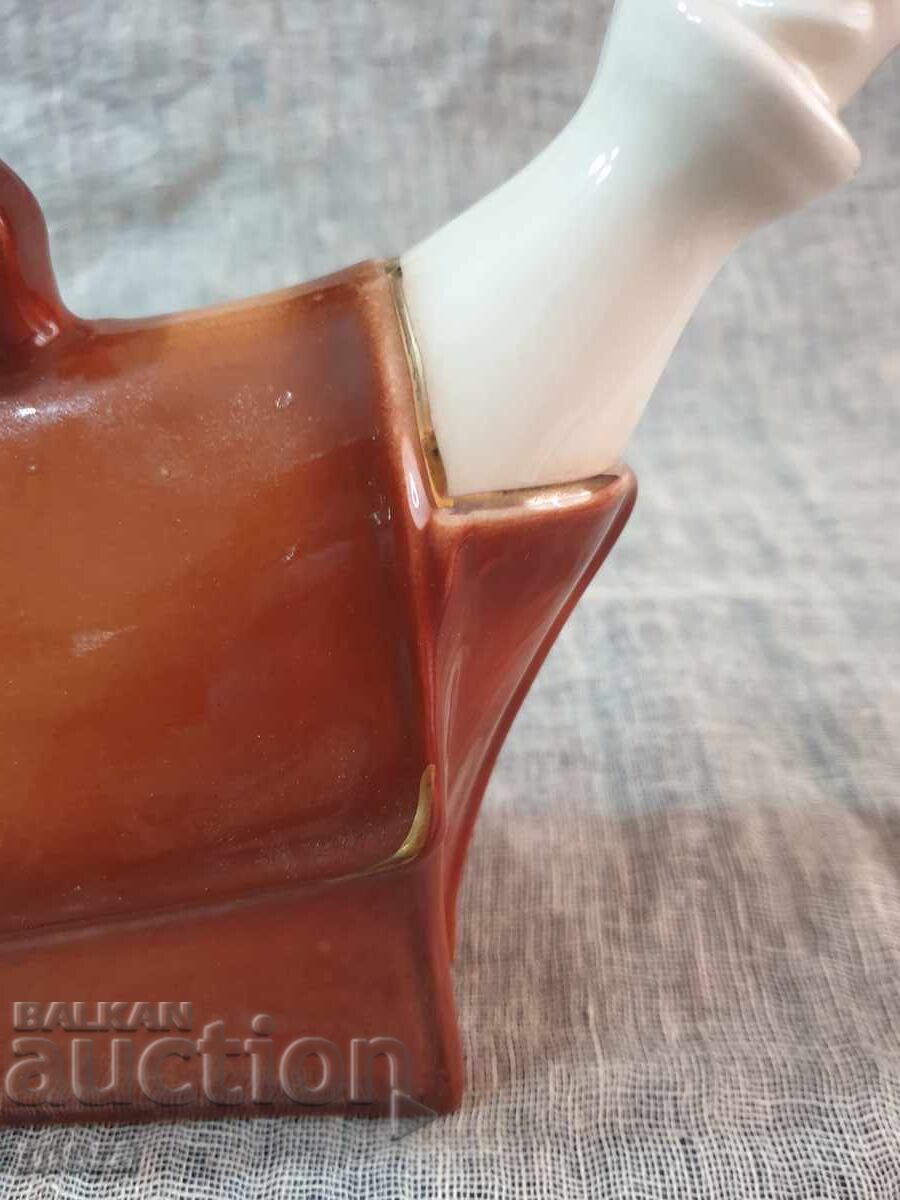 Аукцион Ефектна порцеланова руска бутилка- чанта