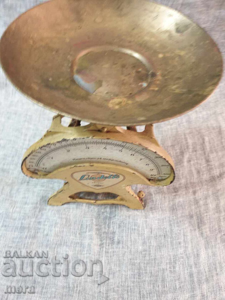 Auction Antique household scale, weighing scale Auction Antique household scale, weighing scale