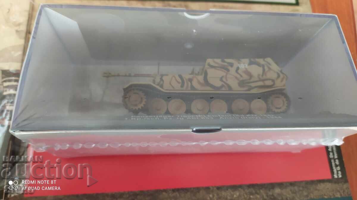 Magazine tanks, Panzers, with model with price 19.99 BGN | € 10.22 Magazine tanks, Panzers, with model with price 19.99 BGN | € 10.22