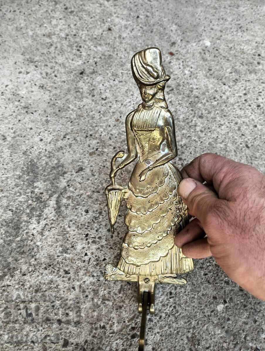 Χάλκινη κρεμάστρα με τιμή 54.99 BGN | € 28.12 Χάλκινη κρεμάστρα με τιμή 54.99 BGN | € 28.12