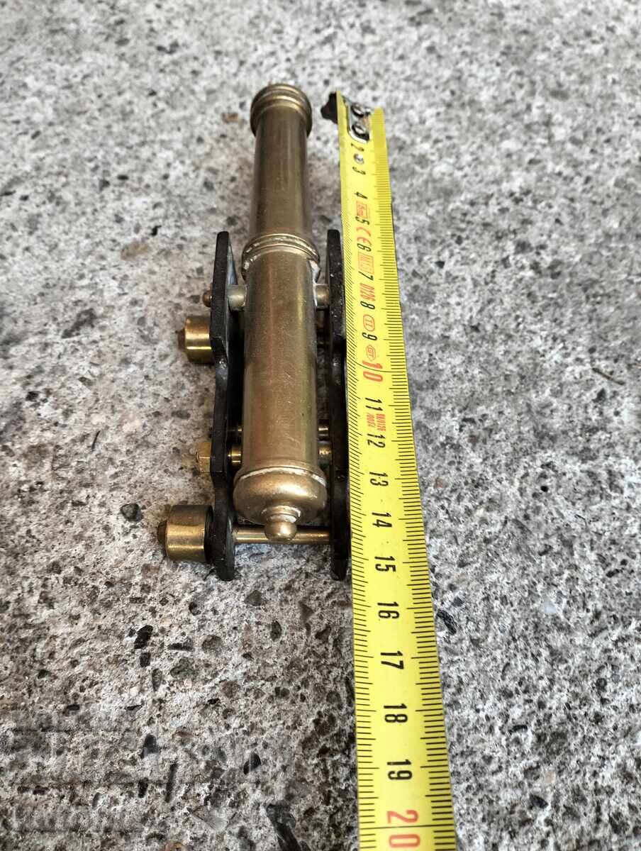 Аукцион Бронзово оръдие Аукцион Бронзово оръдие