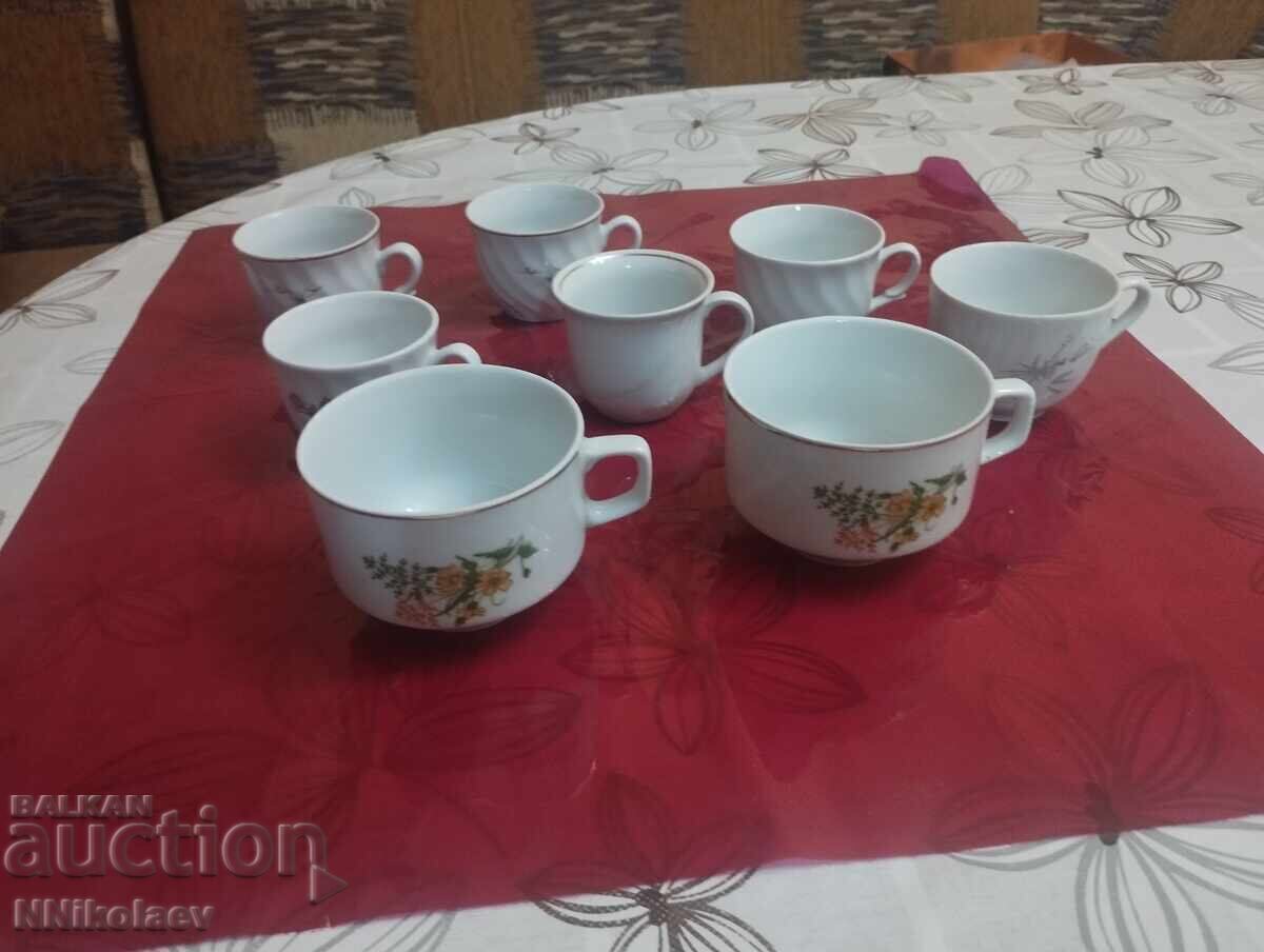 Delivery of 8 porcelain cups for coffee or tea Delivery of 8 porcelain cups for coffee or tea