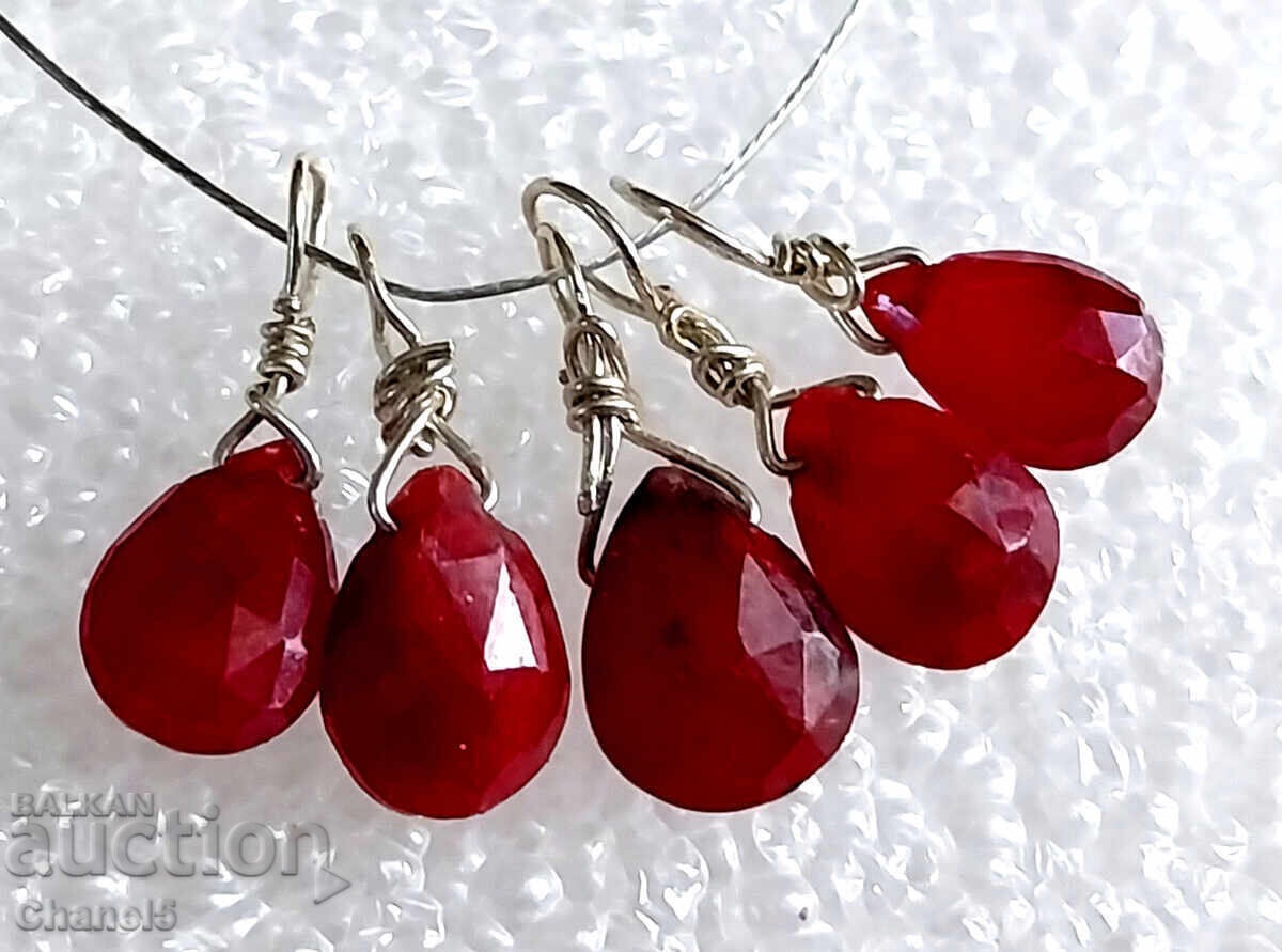 Auction MEDALLION with NATURAL RUBY AND SILVER 925 (960) Auction MEDALLION with NATURAL RUBY AND SILVER 925 (960)