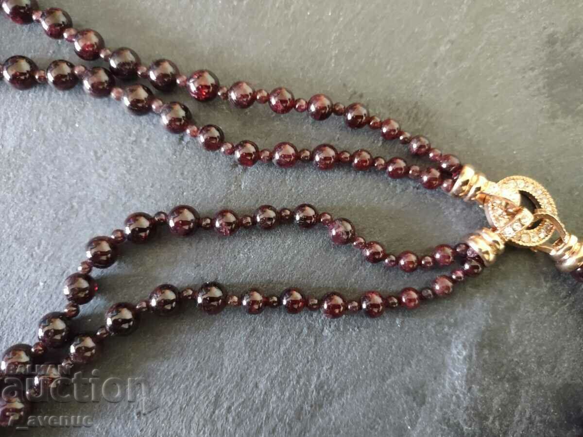 Auction Beautiful Garnet necklace, double row, 1.02.2025 Auction Beautiful Garnet necklace, double row, 1.02.2025