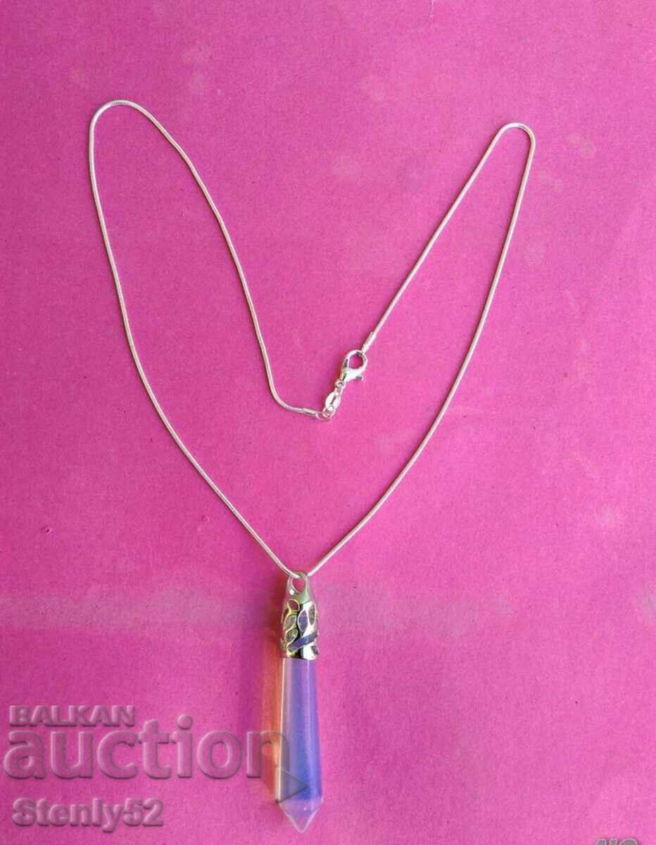 Медальон с естествен камък с посребрен синджир с родиево по