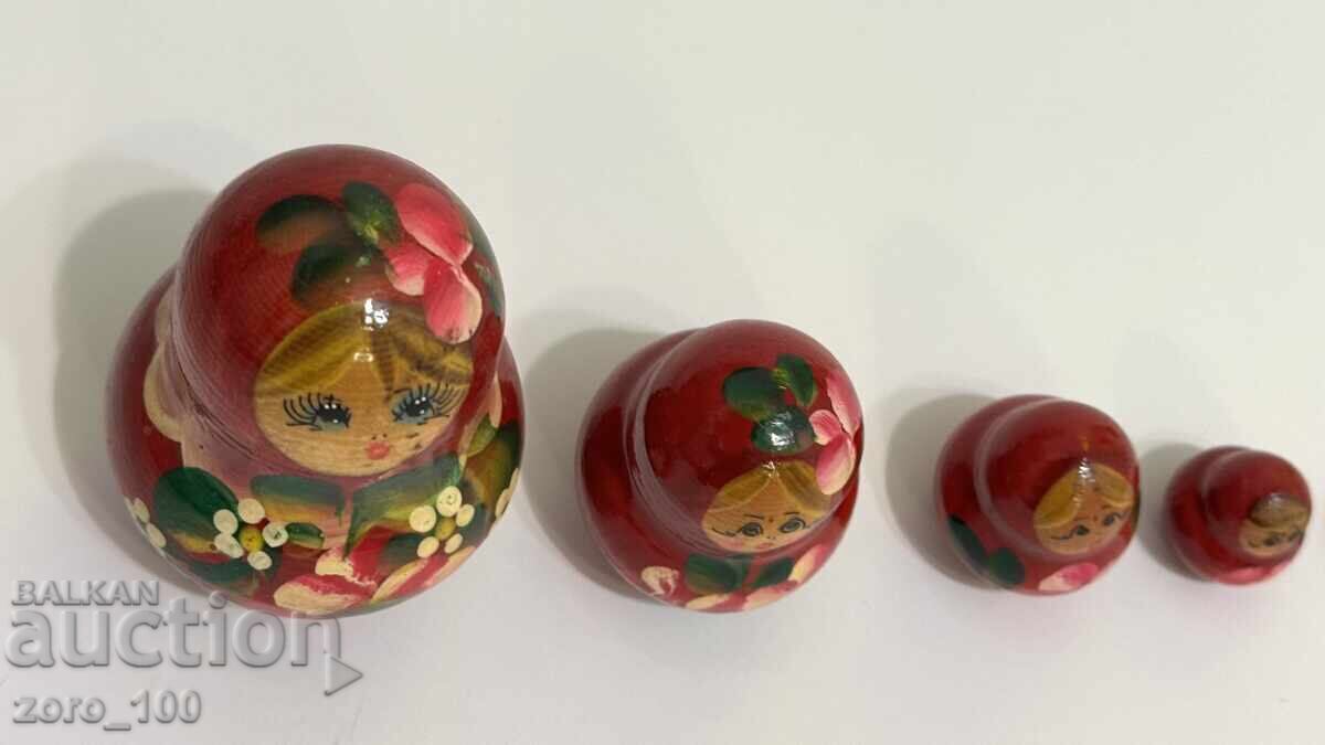 Delivery of Matryoshka dolls Delivery of Matryoshka dolls