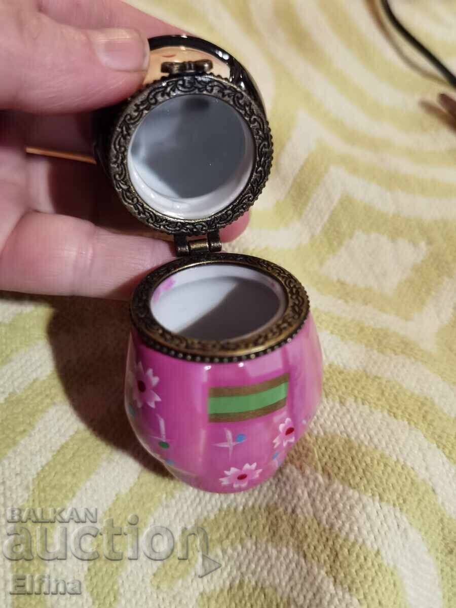 Auction Beautiful Japanese Souvenirs - Kokeshi Dolls Auction Beautiful Japanese Souvenirs - Kokeshi Dolls