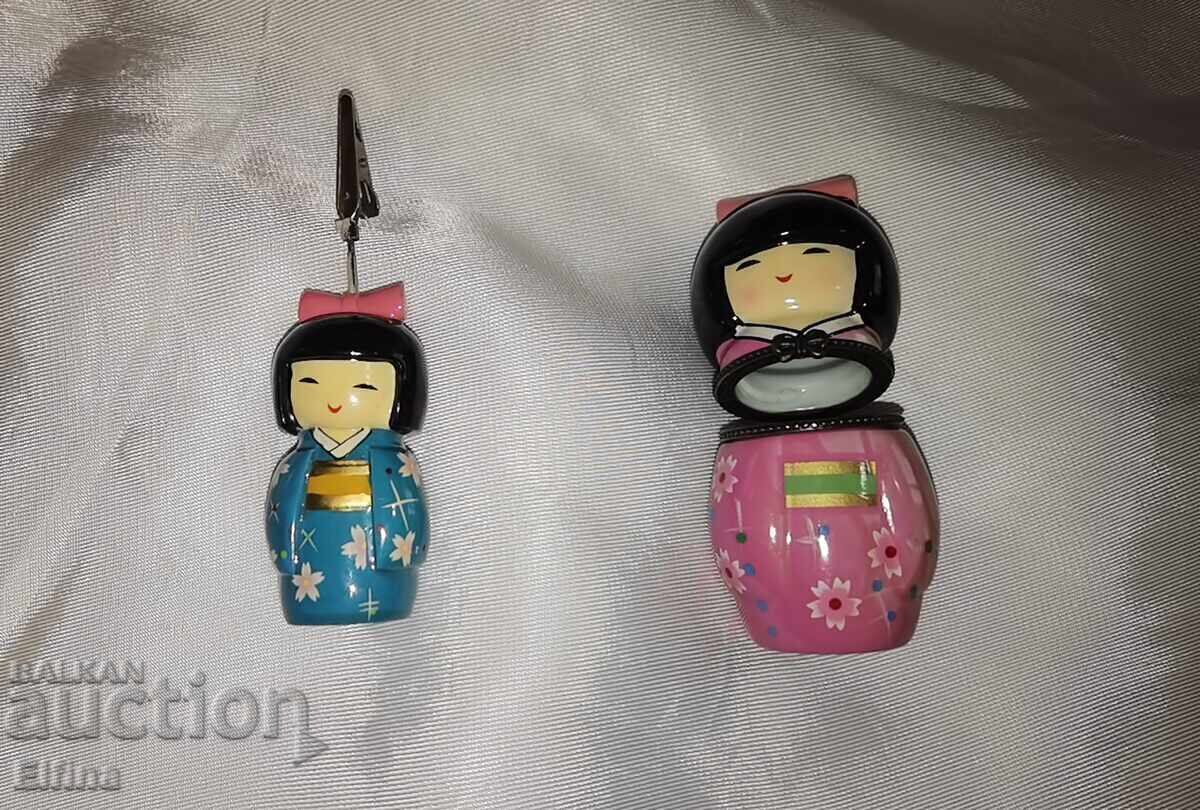 Beautiful Japanese Souvenirs - Kokeshi Dolls Beautiful Japanese Souvenirs - Kokeshi Dolls