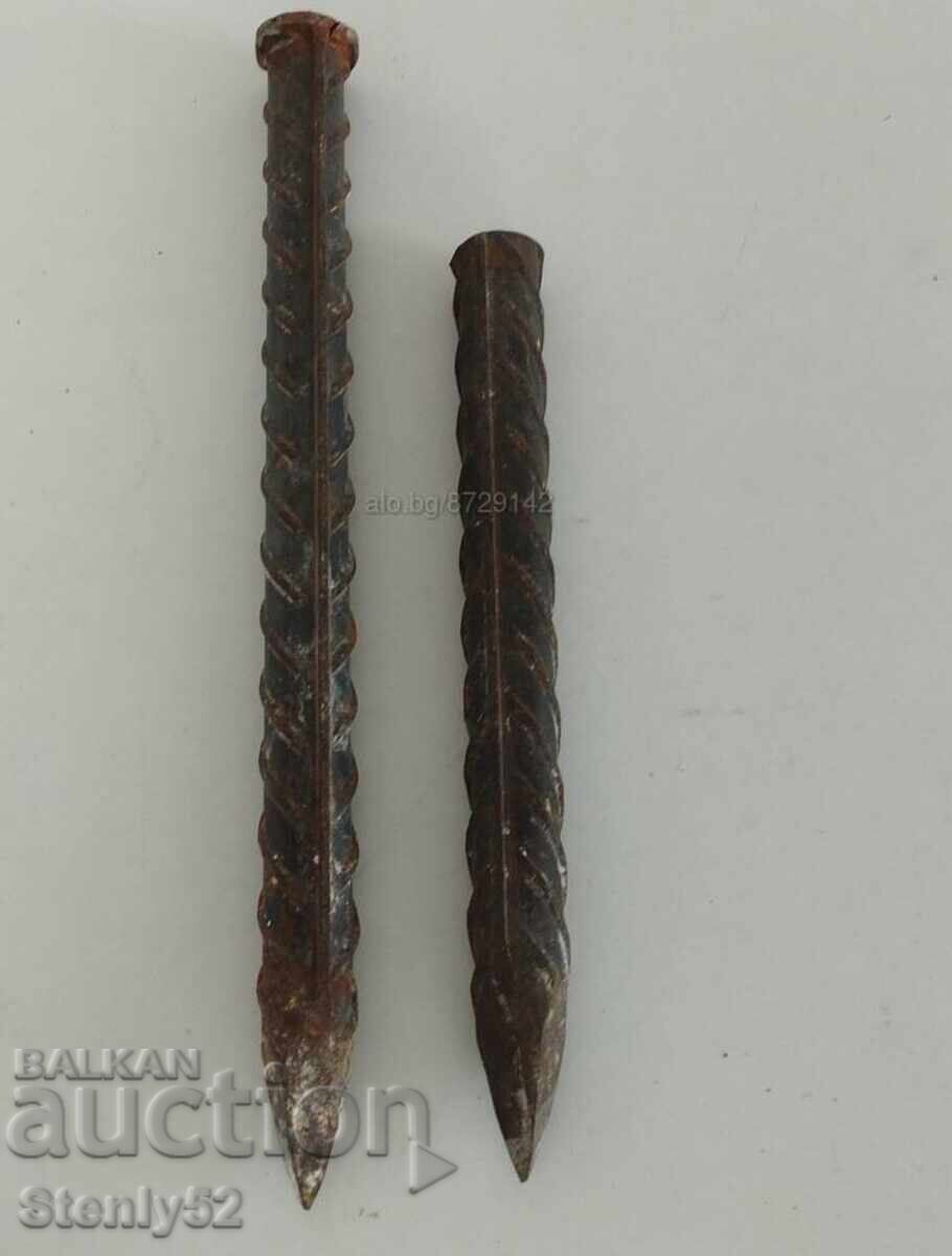 2 buc. scule călite pentru spargerea betonului și cărămizii.