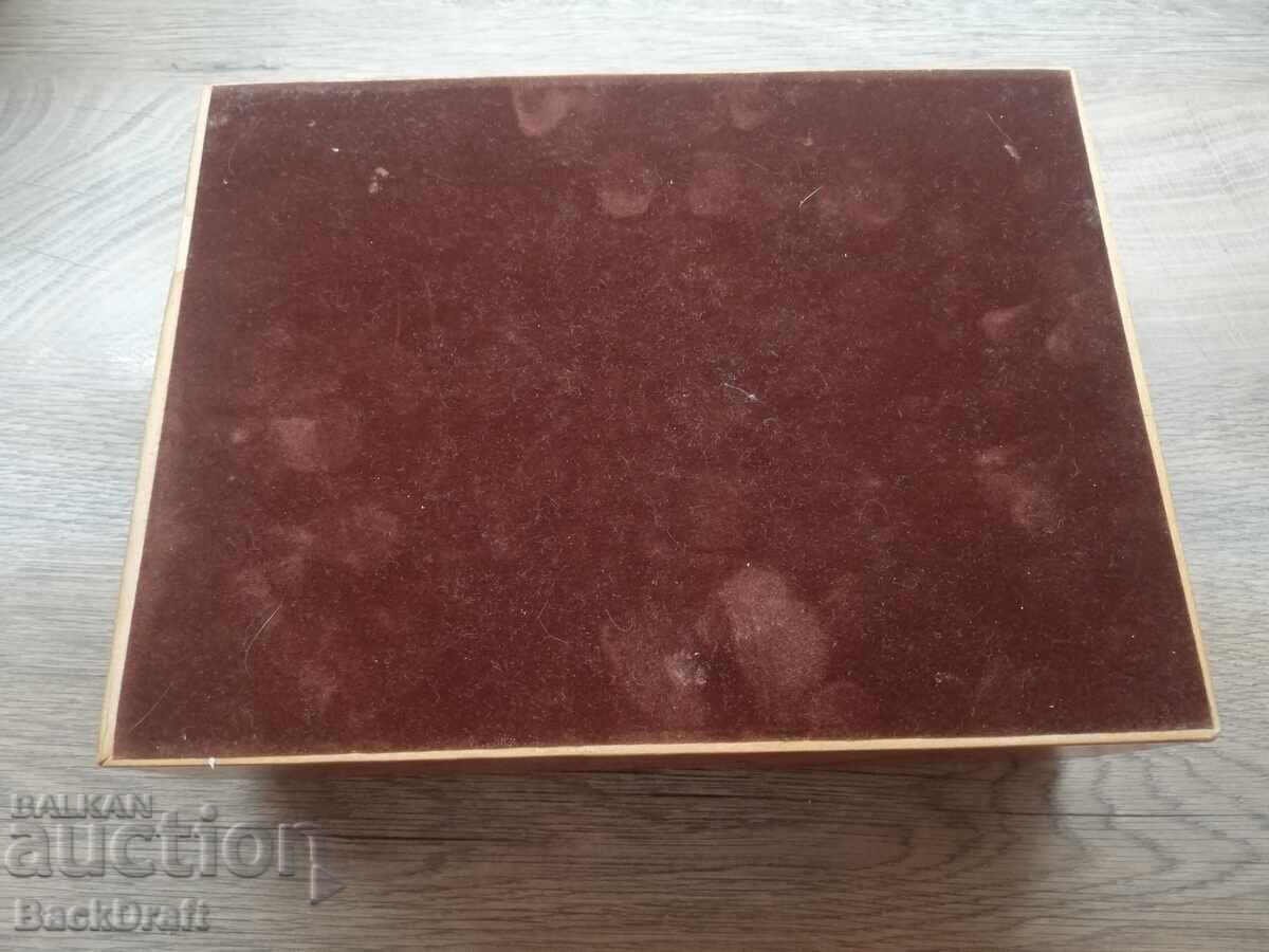 Humidor Wooden Cigar Box with Hygrometer and Humidifier - 7