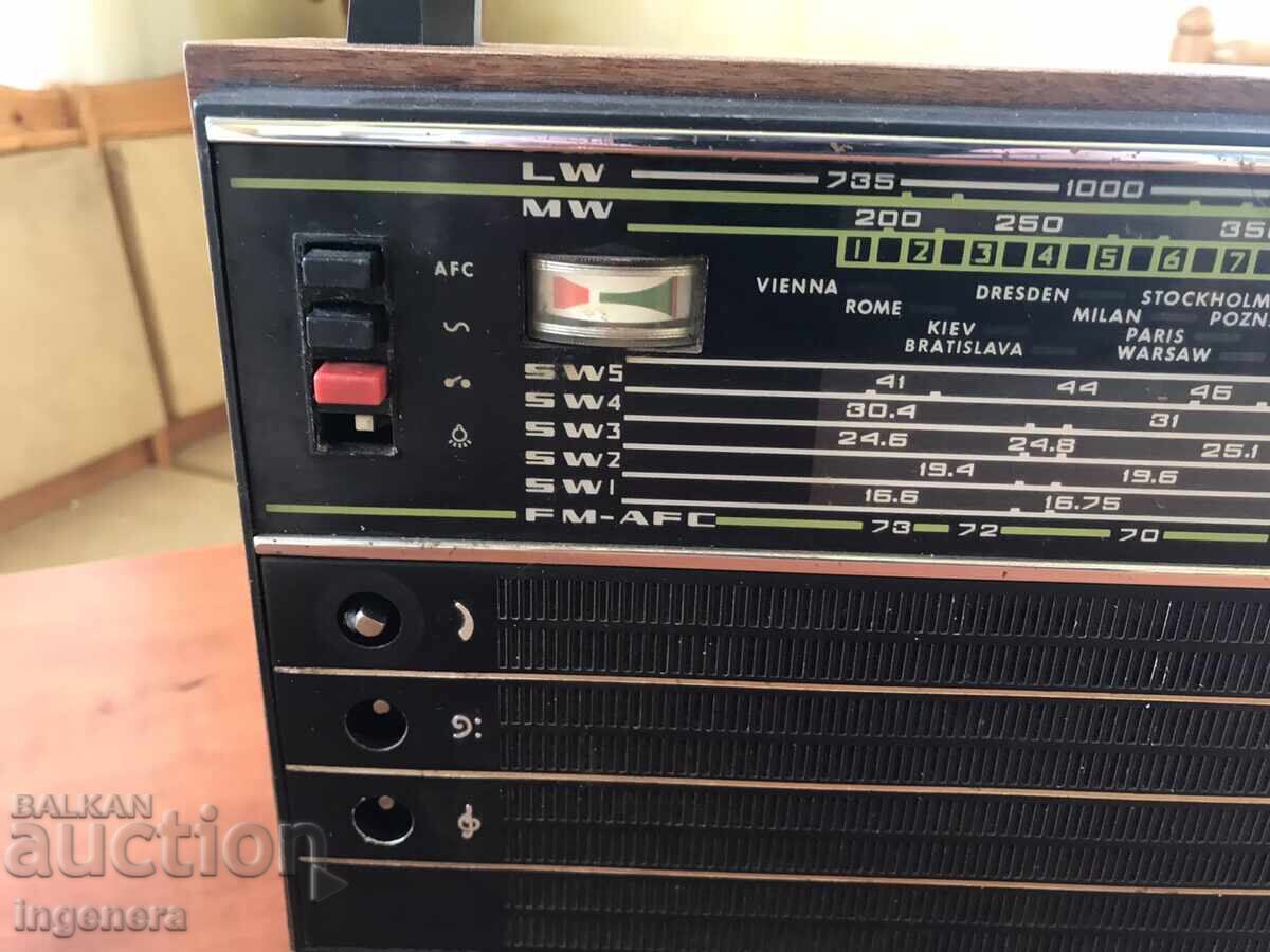 RADIO RADIO "SELENA" "SELENA" WITH MISCELLANEOUS with price 19.00 BGN | € 9.71 RADIO RADIO "SELENA" "SELENA" WITH MISCELLANEOUS with price 19.00 BGN | € 9.71