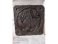 Large 26 by 27 with metal Relief, plastic, plaque Bas-relief lion