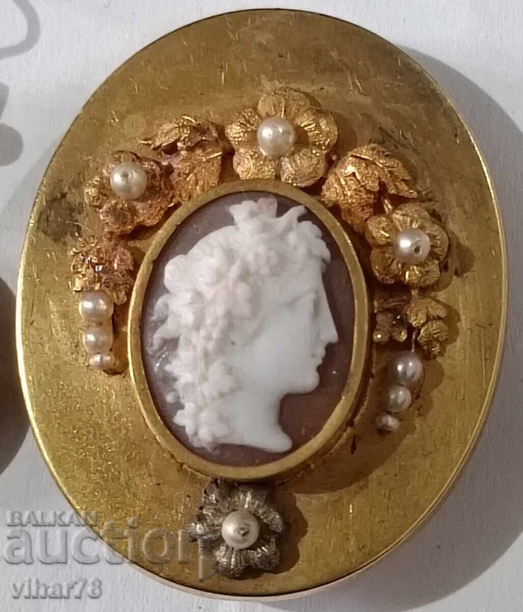 Delivery of Old gold set-earrings-pendant-Biedermeier