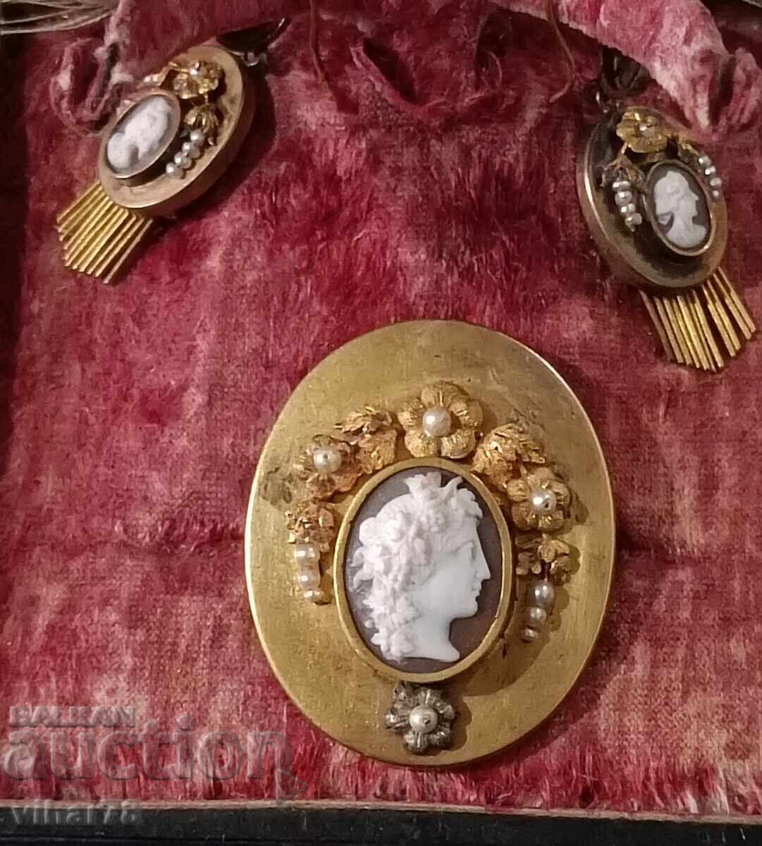 Old gold set-earrings-pendant-Biedermeier