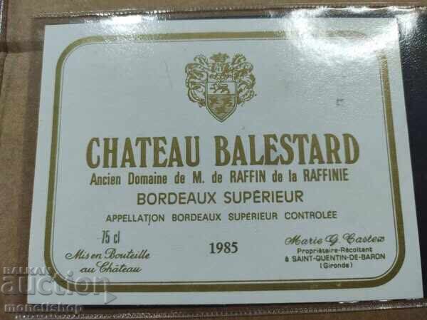 Delivery of We offer a large collection of wine labels Delivery of We offer a large collection of wine labels