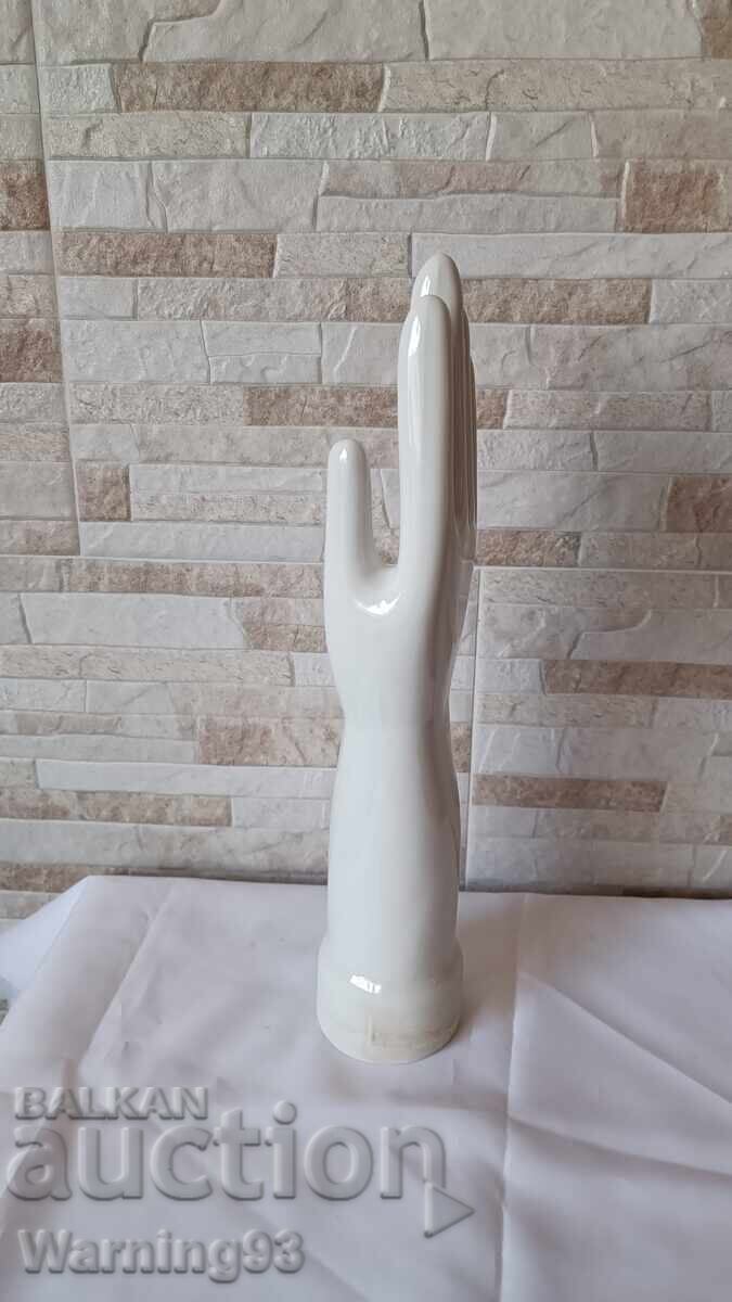 Delivery of Porcelain hand - Bulgarian production - size 98 Delivery of Porcelain hand - Bulgarian production - size 98