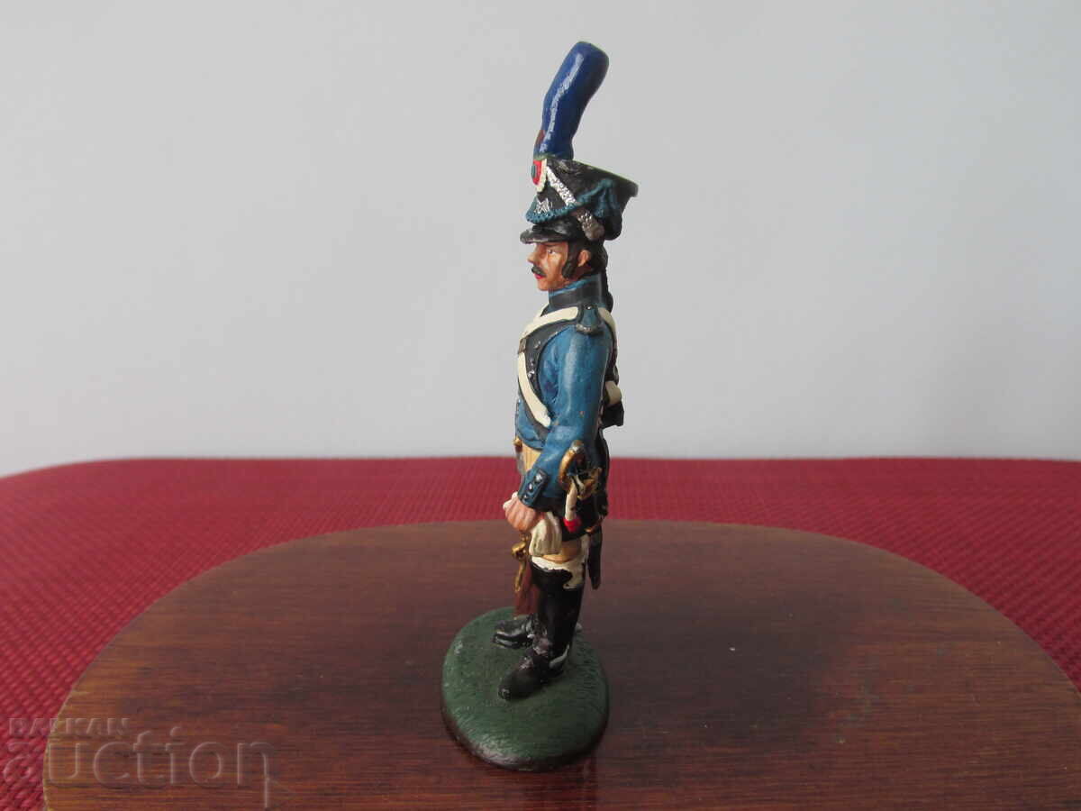 Στρατιώτης DelPrado με τιμή 11.00 BGN | € 5.62 Στρατιώτης DelPrado με τιμή 11.00 BGN | € 5.62