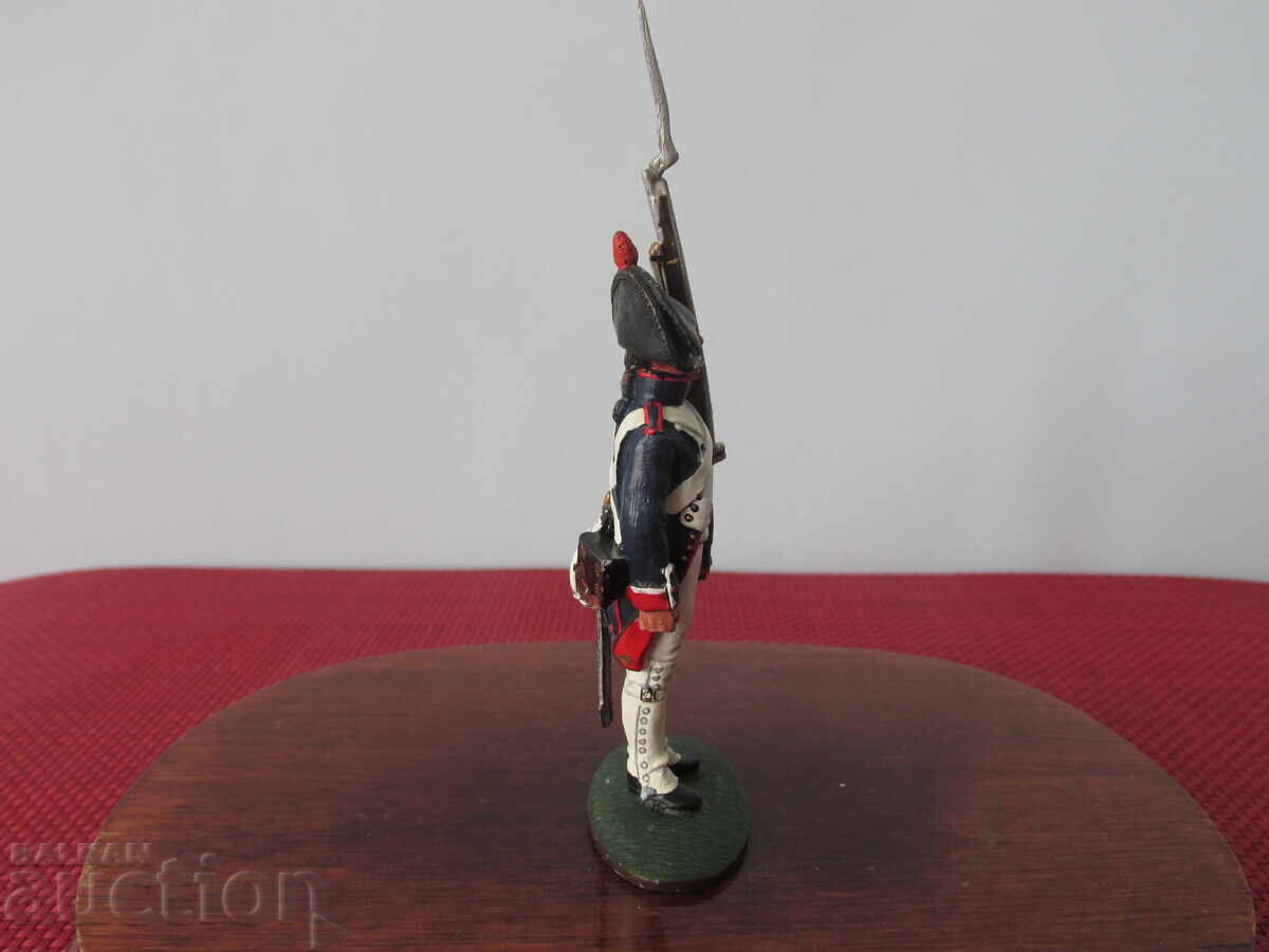 DelPrado Soldier with price 11.00 BGN | € 5.62 DelPrado Soldier with price 11.00 BGN | € 5.62