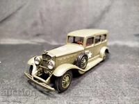 1/43 METAL CAR SCALE MODEL 1931 CADILLAC V16 SOLIDO