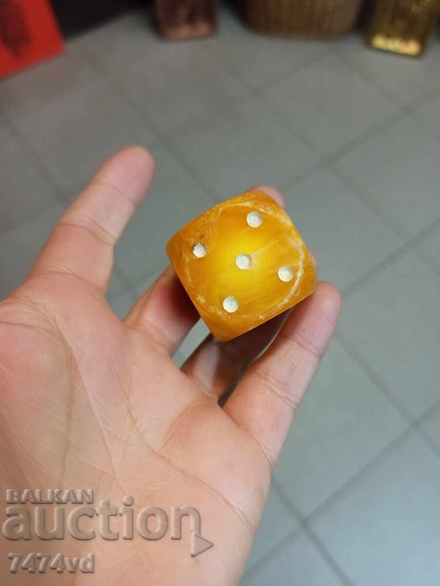 HUGE AMBER DICE, DR. with price 130.00 BGN | € 66.47 HUGE AMBER DICE, DR. with price 130.00 BGN | € 66.47