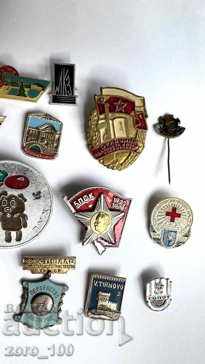 Badges lot 16 pieces - 6 Badges lot 16 pieces - 6