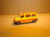 HERPA H0 1/87 VW CARAVELLE TOY MODEL CARRIER