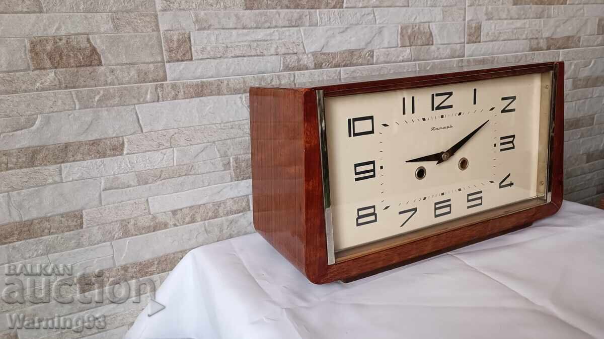 Δημοπρασία Παλιό ρωσικό ρολόι κορνίζας - Jantar - δεκαετία του 1970 Δημοπρασία Παλιό ρωσικό ρολόι κορνίζας - Jantar - δεκαετία του 1970