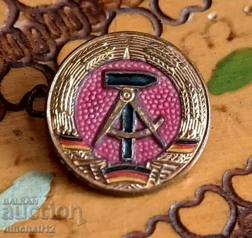 Livrarea Germania. Abzeichen DDR - Abzeichen DDR