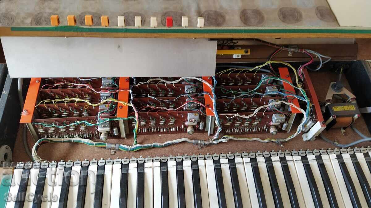 ✅EXCELLENT IONIC VERMONA ET 3 - GDR❗ - 7 ✅EXCELLENT IONIC VERMONA ET 3 - GDR❗ - 7