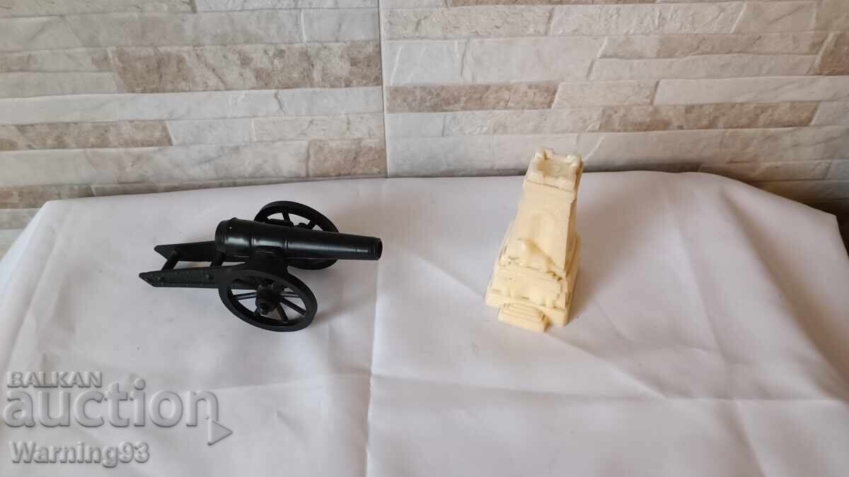 Plastic figures - the Shipka monument and a cherry cannon ball with price 30.00 BGN | € 15.34 Plastic figures - the Shipka monument and a cherry cannon ball with price 30.00 BGN | € 15.34