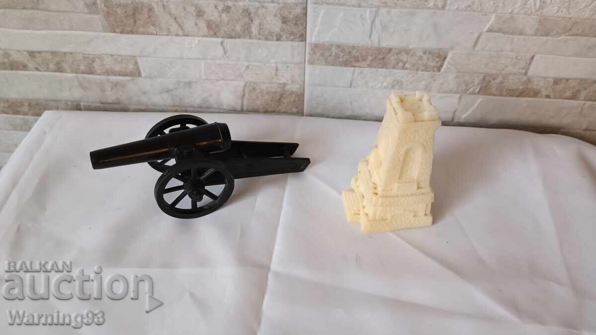 Plastic figures - the Shipka monument and a cherry cannon ball - 6 Plastic figures - the Shipka monument and a cherry cannon ball - 6