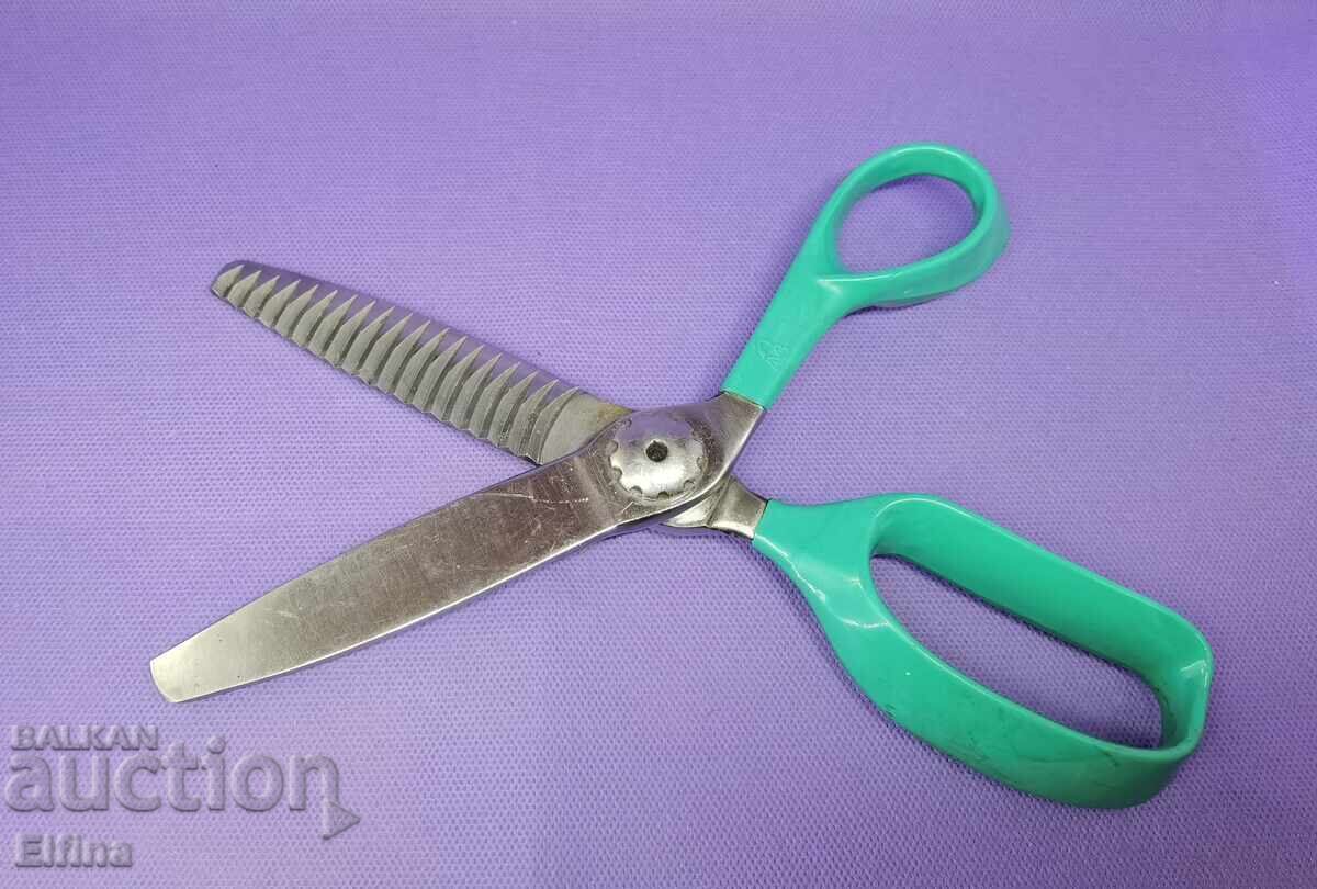 Professional ZIGZAG scissors for decoration and scrapbooking Professional ZIGZAG scissors for decoration and scrapbooking