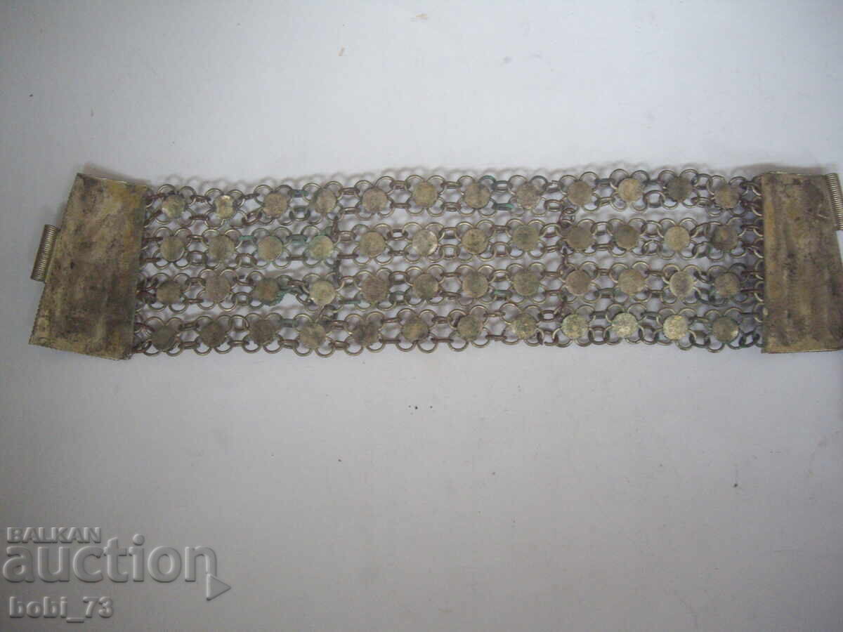 Auction Old Sachan bracelet. Auction Old Sachan bracelet.