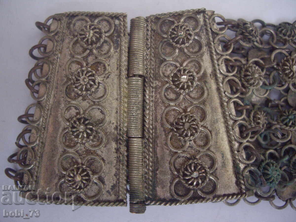 Delivery of Old Sachan bracelet. Delivery of Old Sachan bracelet.