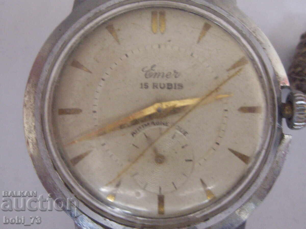 Old men's wristwatch. with price 40.00 BGN | € 20.45 Old men's wristwatch. with price 40.00 BGN | € 20.45