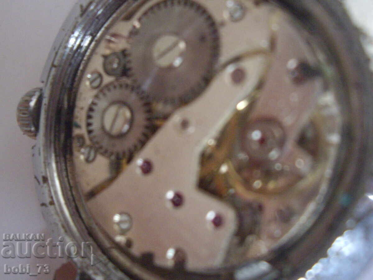 Delivery of Old men's wristwatch. Delivery of Old men's wristwatch.