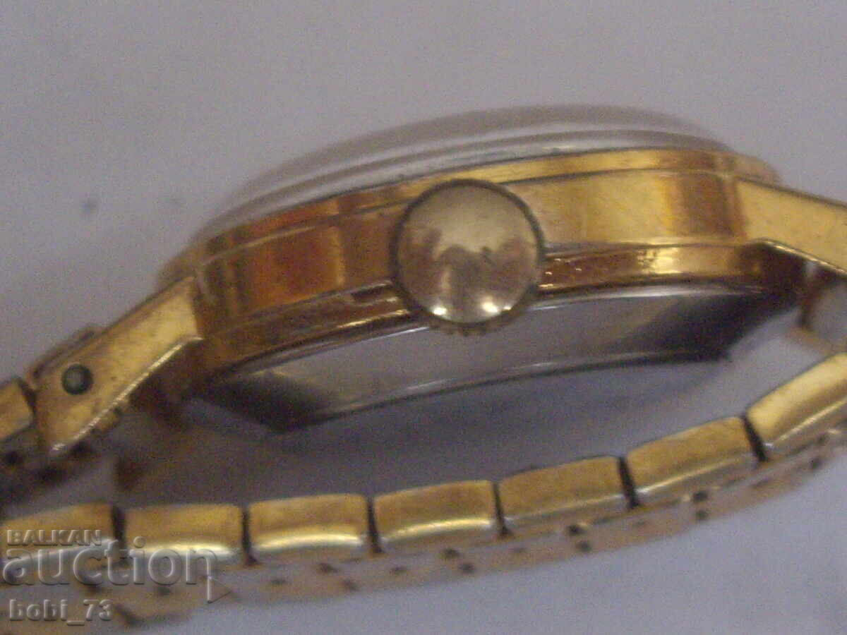 Auction Old gold plated ladies watch. Auction Old gold plated ladies watch.