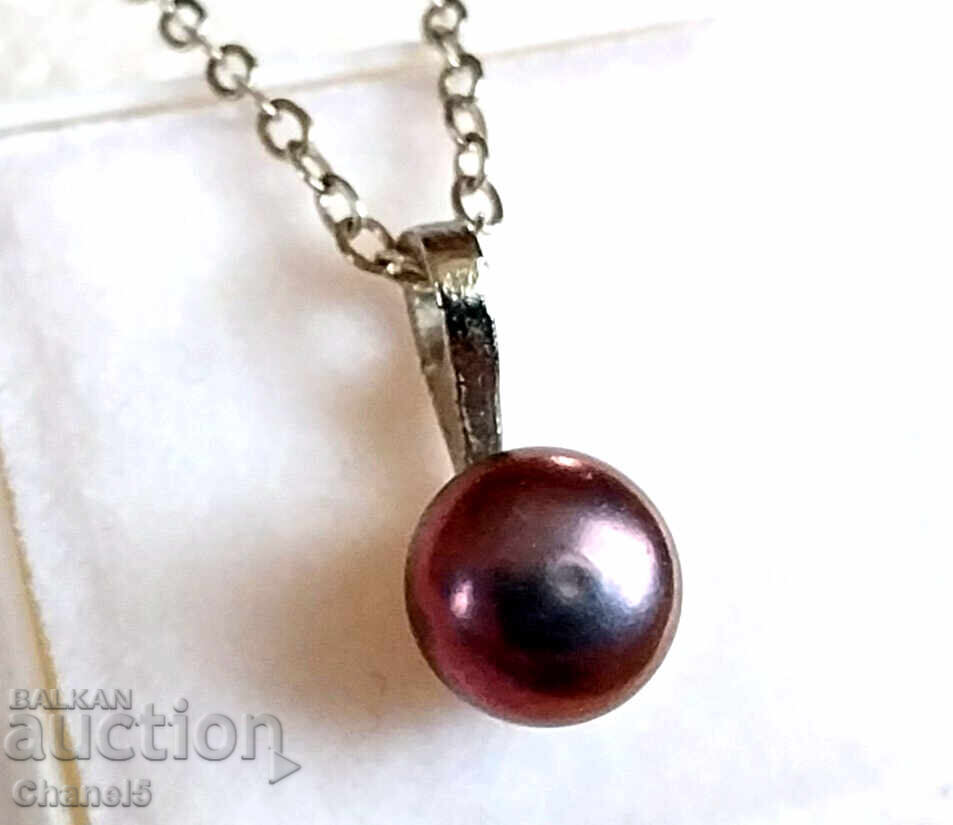 MEDALLION with NATURAL BLACK PEARL (960) MEDALLION with NATURAL BLACK PEARL (960)