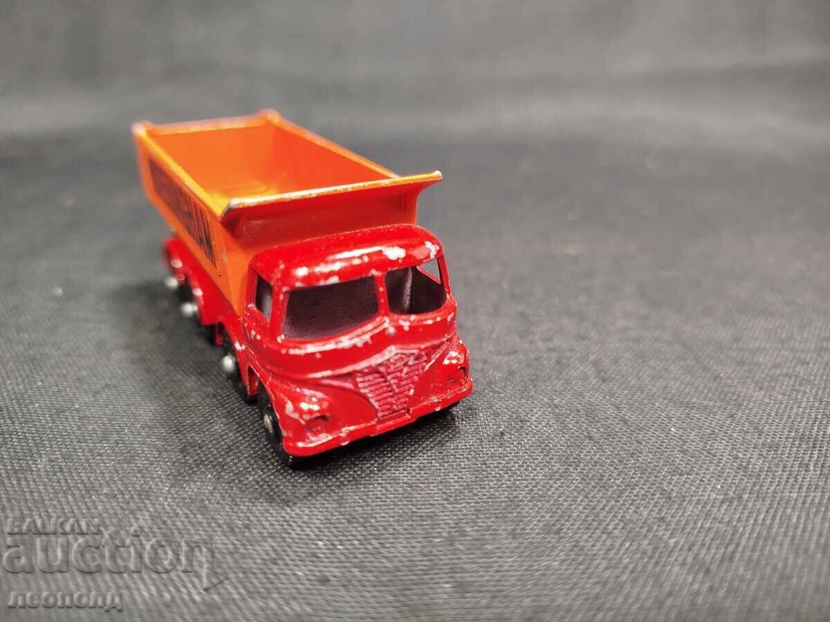 OLD RETRO METAL MATCHBOX ENGLAND HOVERINGHAM TROLLEY - 5 OLD RETRO METAL MATCHBOX ENGLAND HOVERINGHAM TROLLEY - 5
