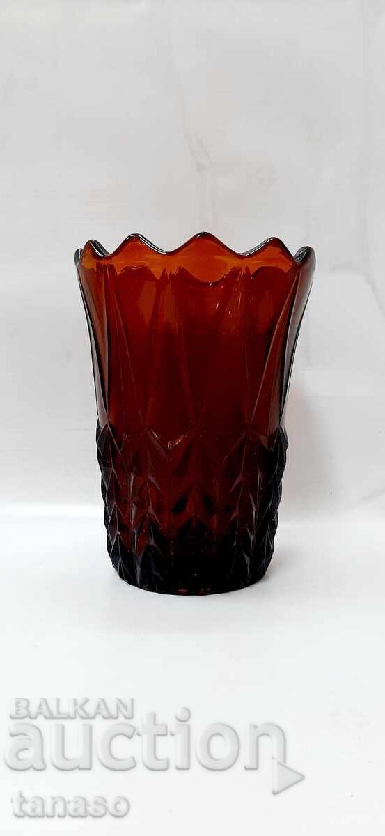 Όμορφο παλιό κεχριμπαρένιο γυάλινο βάζο (2.2) με τιμή 35.00 BGN | € 17.90