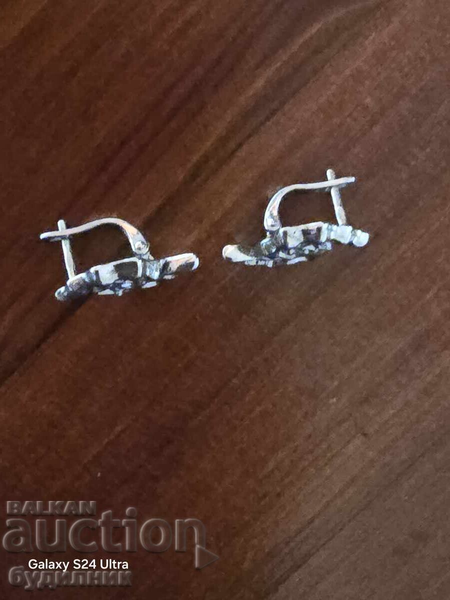 Δημοπρασία Ασημένια σκουλαρίκια. 925 Δείγμα. Δείτε τις άλλες δημοπρασίες μου Δημοπρασία Ασημένια σκουλαρίκια. 925 Δείγμα. Δείτε τις άλλες δημοπρασίες μου